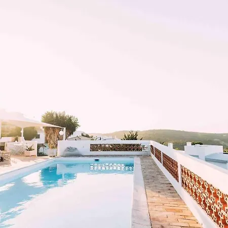 Ocean View Villa *